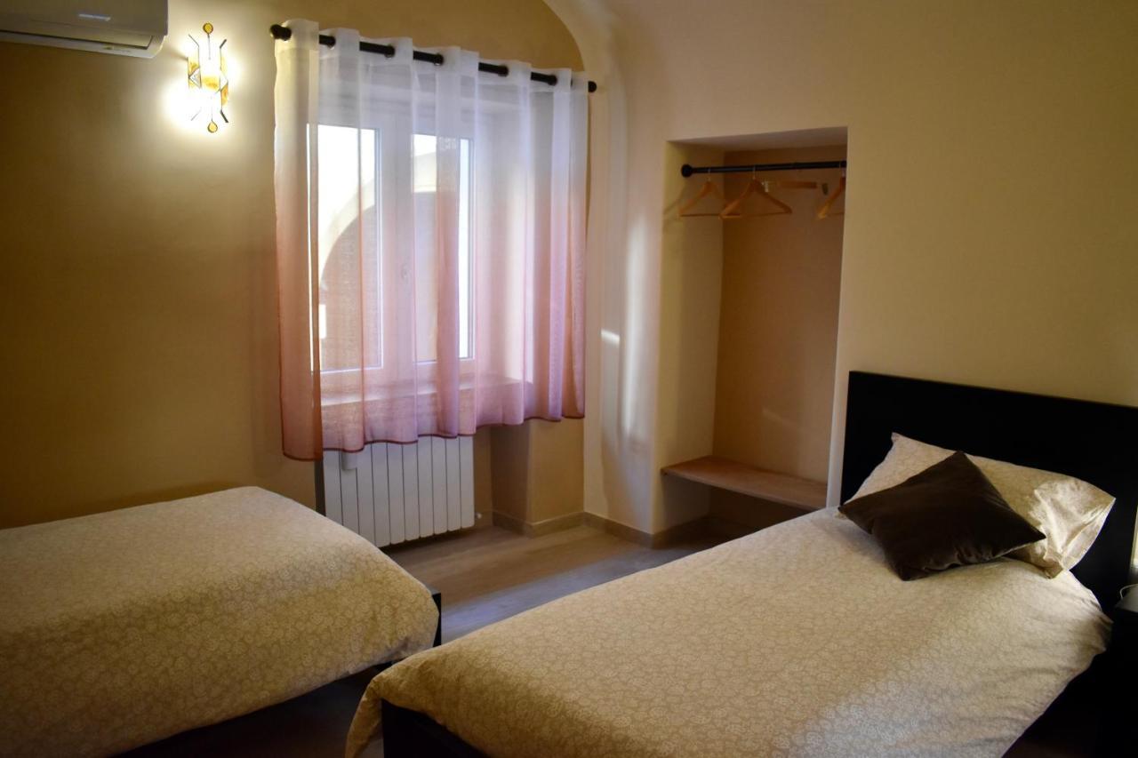 Dimora Normanna Bed & Breakfast Aversa Exterior foto