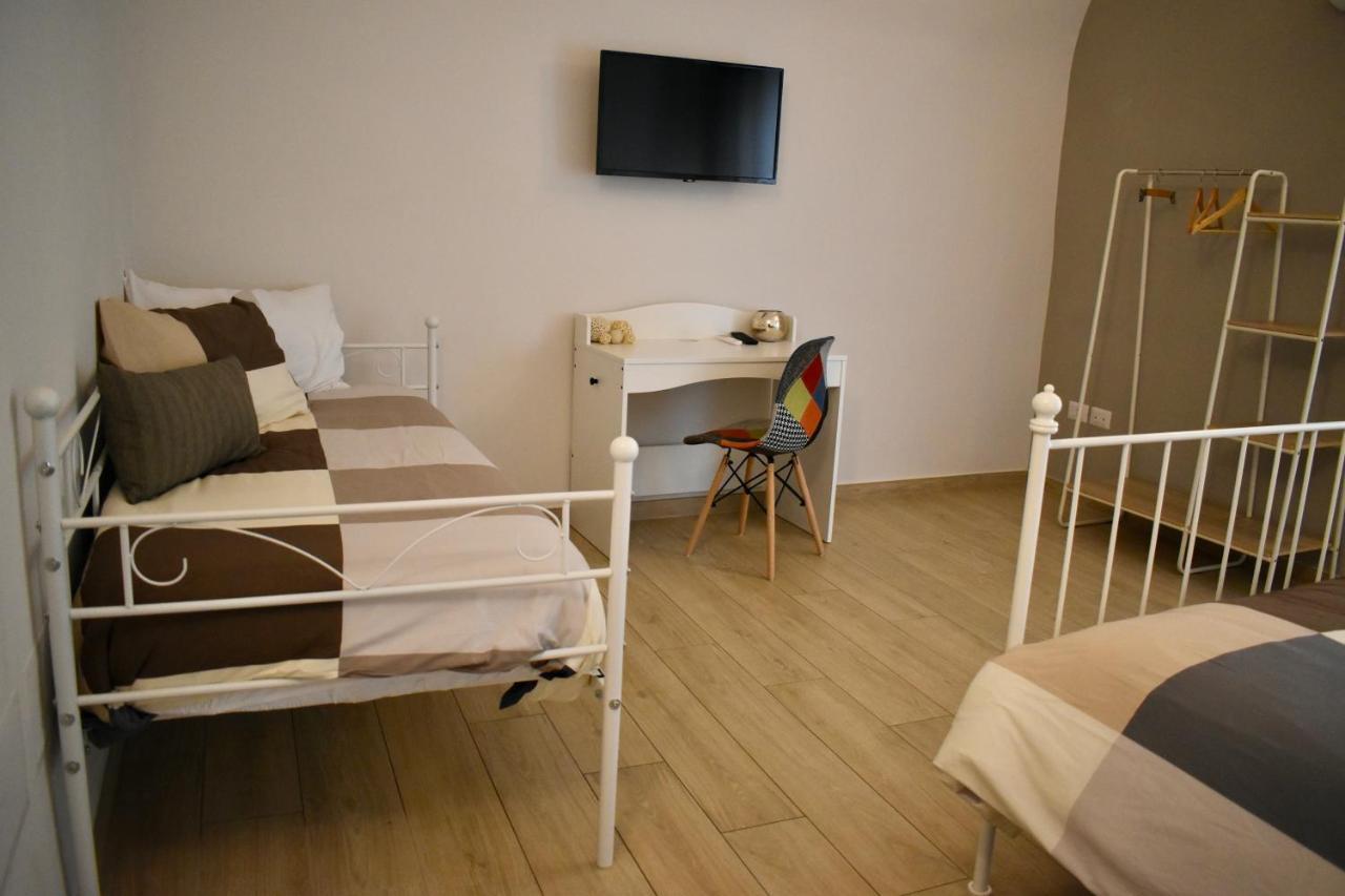 Dimora Normanna Bed & Breakfast Aversa Exterior foto
