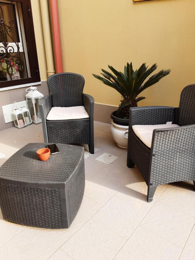 Dimora Normanna Bed & Breakfast Aversa Exterior foto