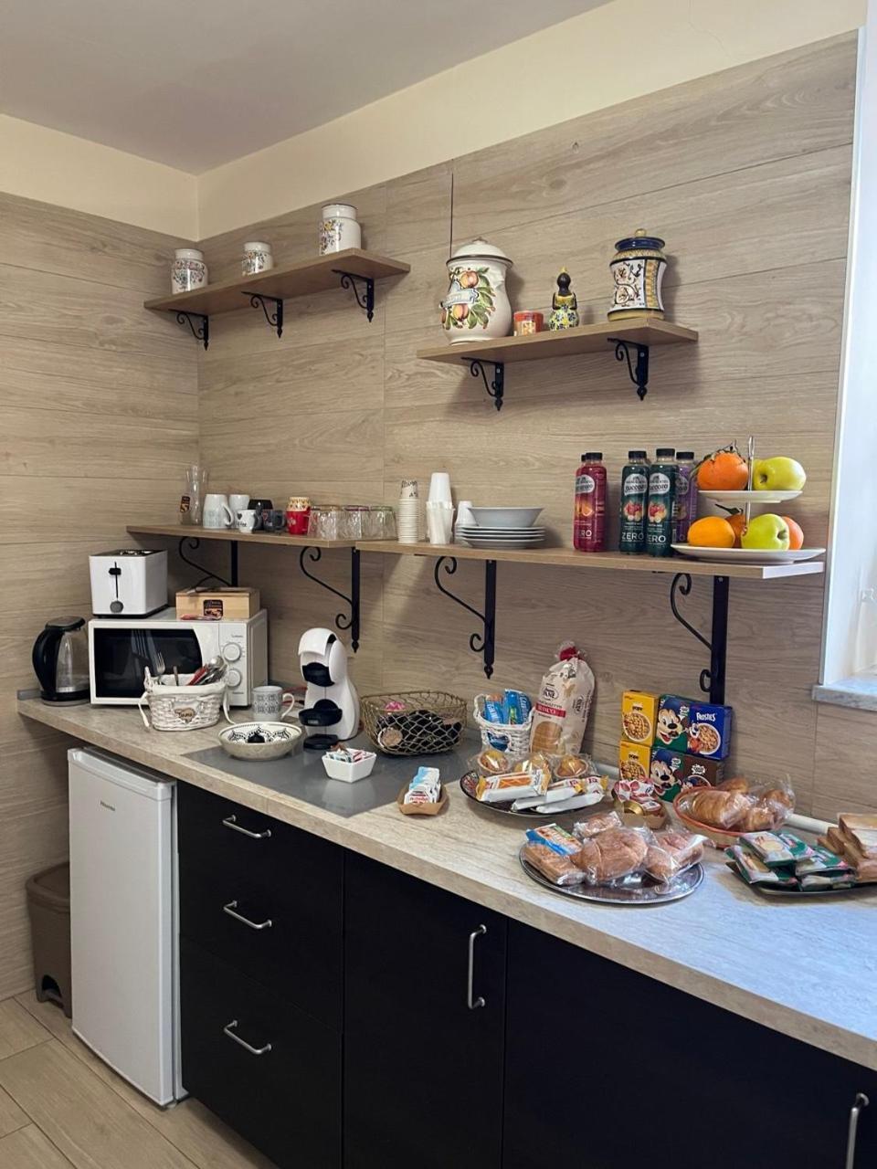 Dimora Normanna Bed & Breakfast Aversa Exterior foto